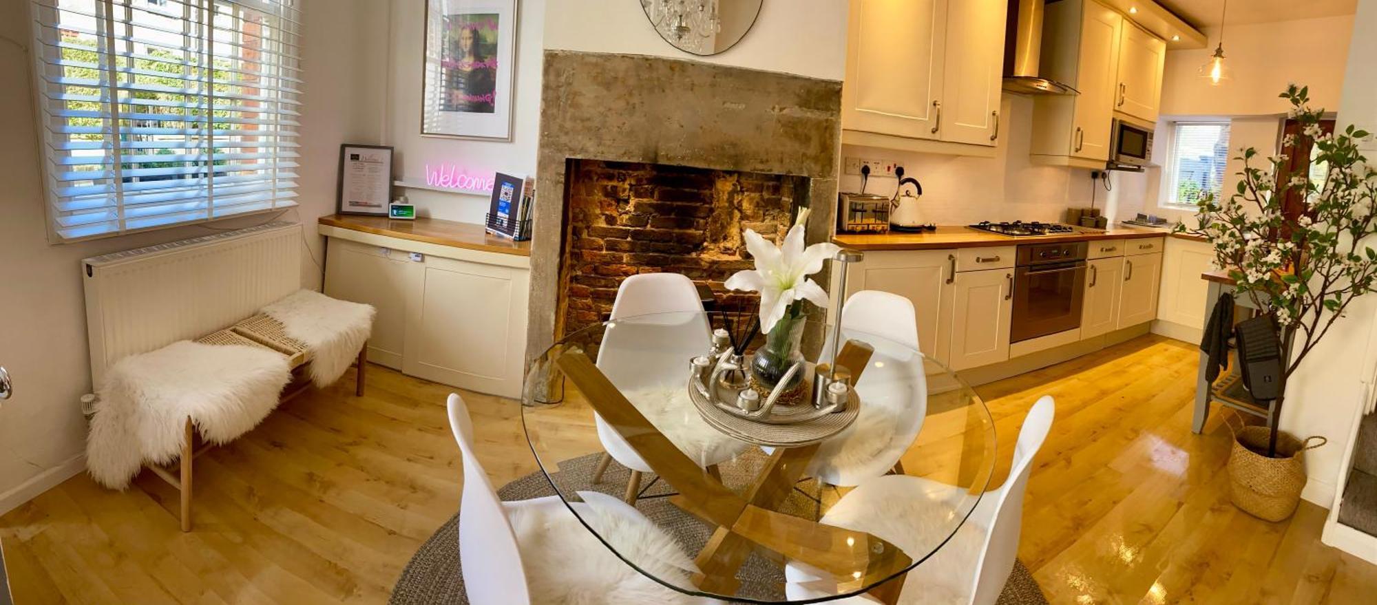 The Tenth House, Grade II Listed Georgian Town House, Wirksworth, Derbyshire, Peak District Cottage, Sleeps 4 ภายนอก รูปภาพ
